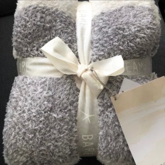 Barefoot Dreams CozyChic Stripe Throw Blanket - Picture 10 of 11